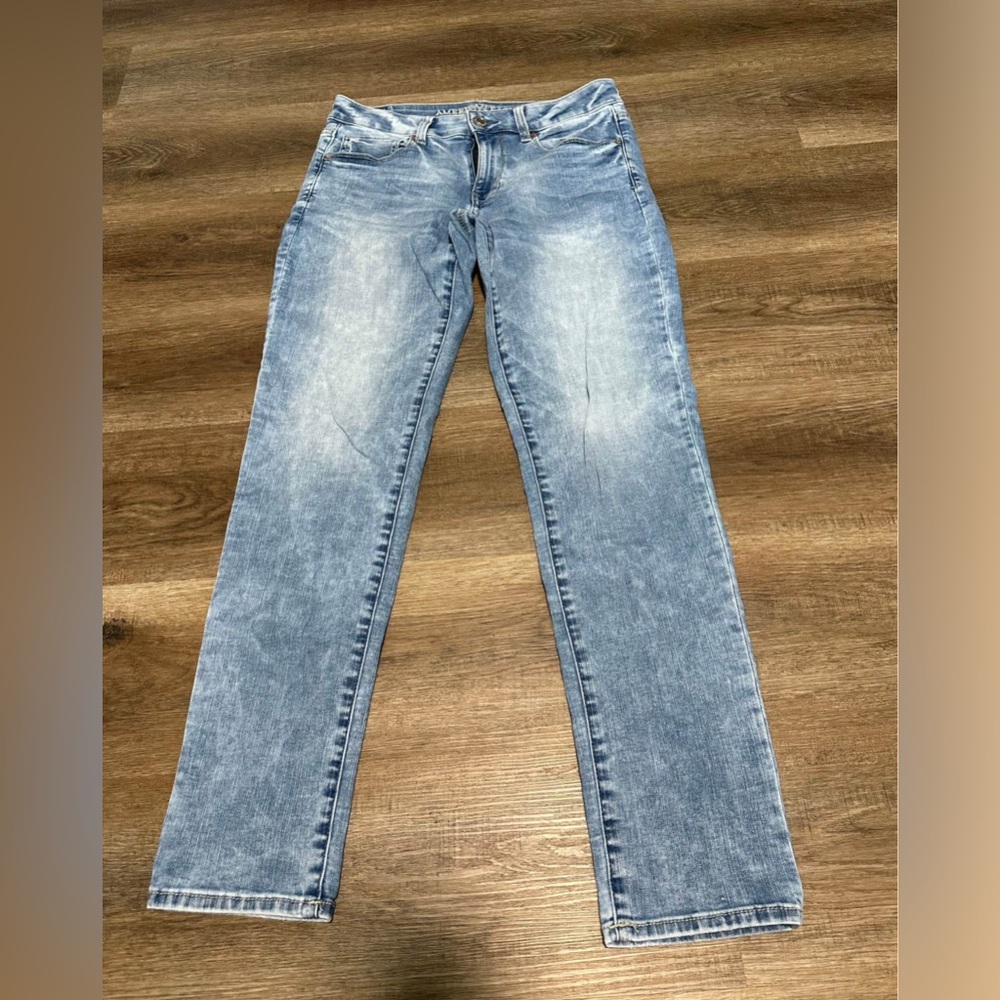 American Eagle “super stretch” skinny jeans size 8